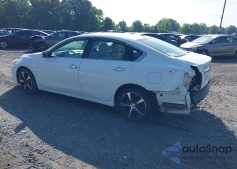 2015 Nissan Altima 2.5/2.5 S/2.5 Sl/2.5 Sv from USA, damaged, VIN 1N4AL3AP4FC268314